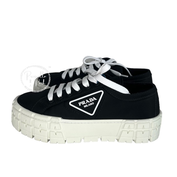 NWB Prada
Double Wheel low-top sneakers 38.5 Black White Platform Sole Logo - Picture 6 of 13